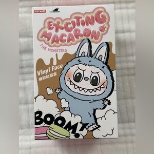 Authentic Labubu Pop Mart
Monsters Exciting Macaron - Lycée Berry